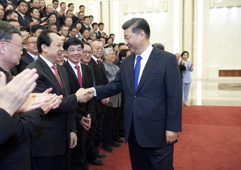 2019年5月28日，習(xí)近平主席在人民大會(huì)堂親切接見(jiàn)舒心先生