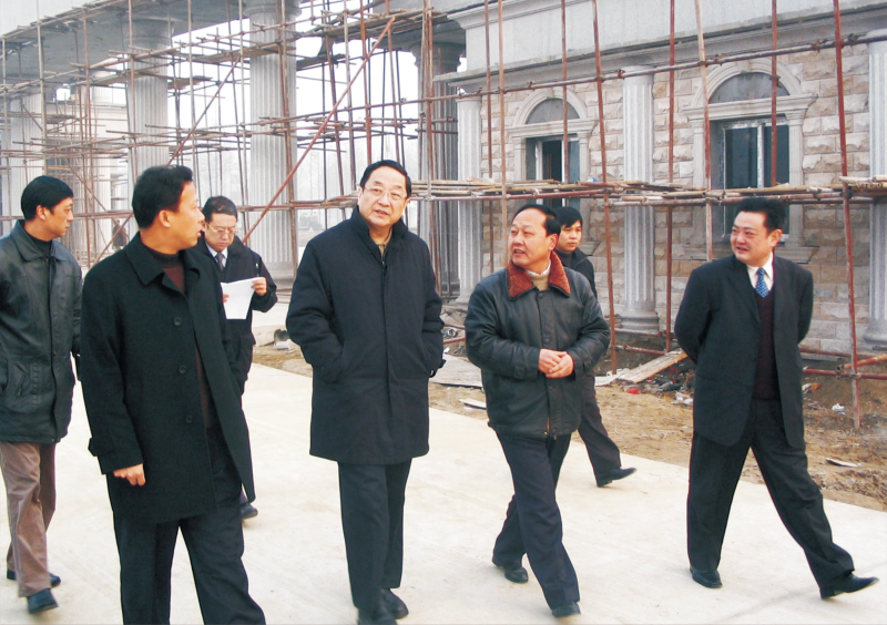 2005年1月14日，中共中央政治局委員、湖北省委書記俞正聲來公司調(diào)研